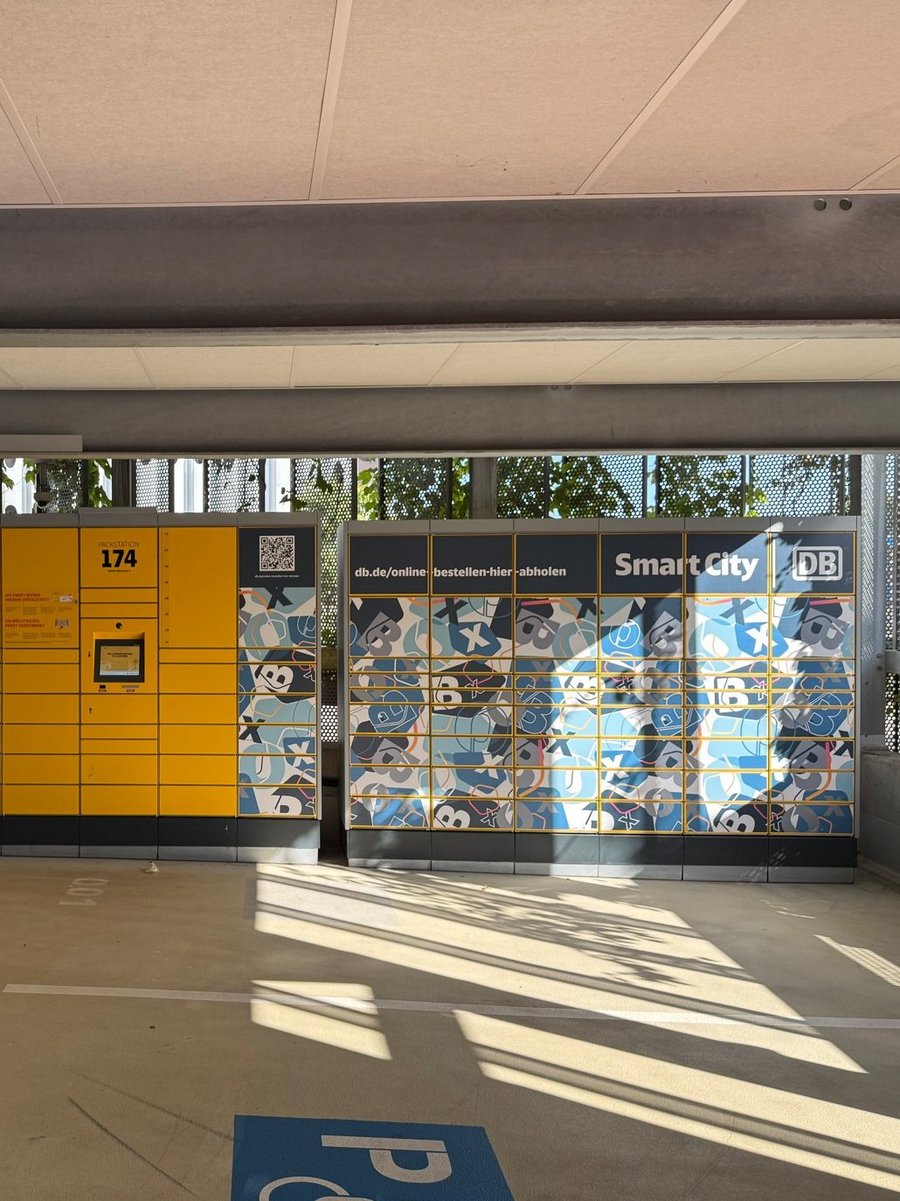 DHL Packstation im Parkhaus des The Zipper Hotels in Düsseldorf – Service für Gäste und Besucher